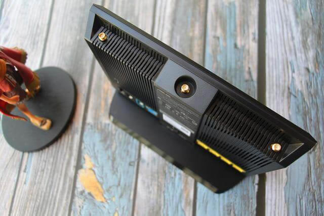 ȫ��Wi-Fi���w �A�TRT-AC86U���Μyԇ��AiMesh�M�W�w�