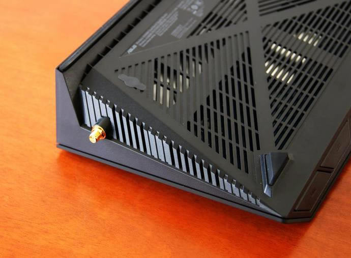 華碩RT-AX88U電競路由評測 WiFi6網(wǎng)絡(luò)性能怪獸