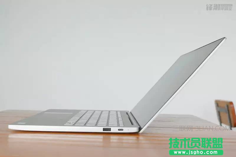 С�׹Pӛ��Air 13.3ָ�y��ȫ���u(p��ng)�y(c��)