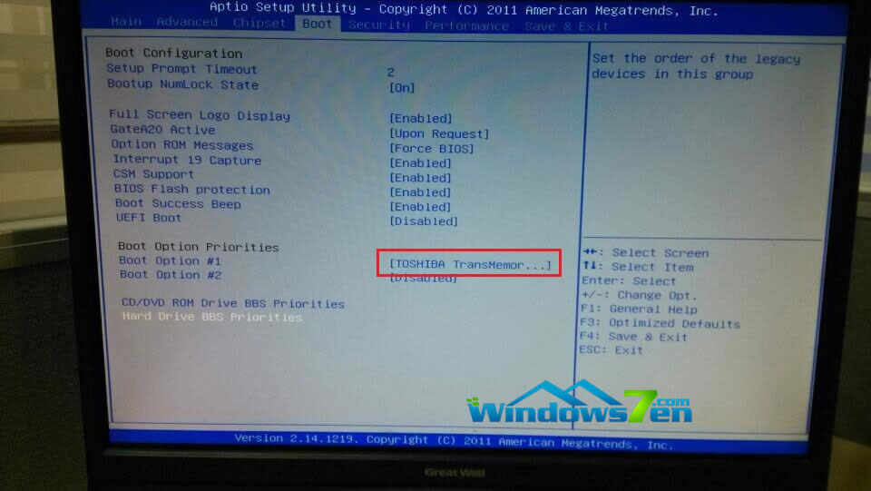 圖1 BIOS設(shè)置U盤為第一啟動盤 圖1 BIOS設(shè)置U盤為第一啟動盤