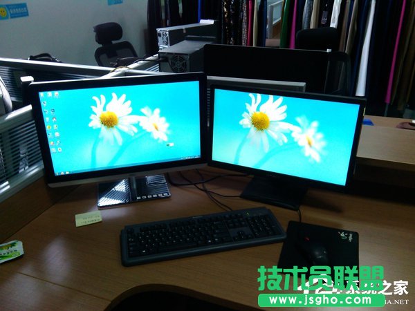 高手教你如何在WinXP系統(tǒng)下設(shè)置一臺(tái)電腦兩個(gè)顯示器?(3)