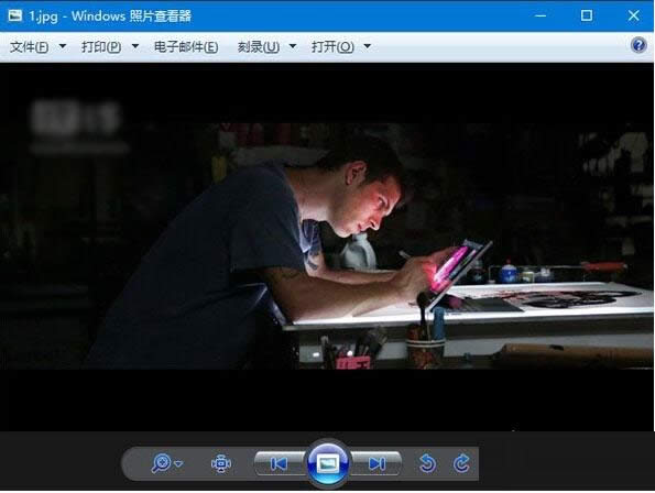 Win10ϵ�y�O����Ƭ�鿴�������ɫ�D�Ľ̳�